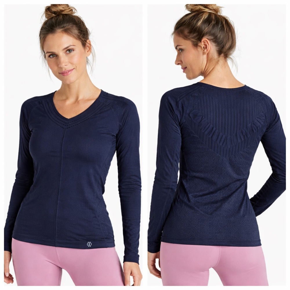 Climawear Seamless Long Sleeve Performance Top – Black – Size M – NWT